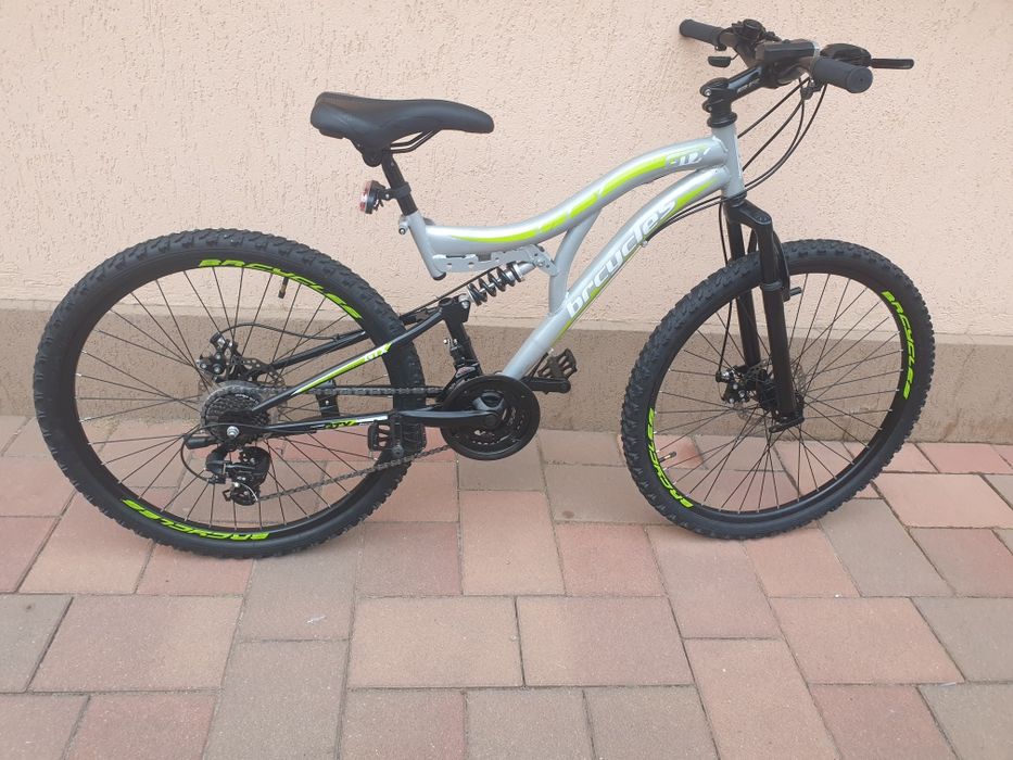 Vand bicicleta brcycles