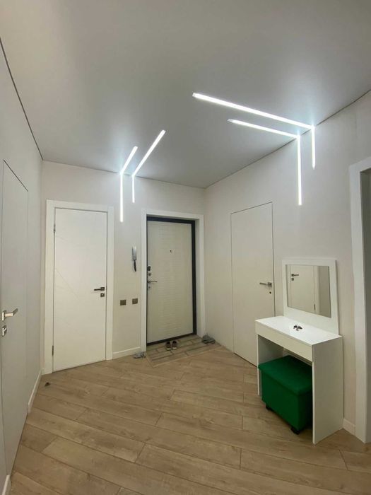 Продается 1 ком  2-база  площадь 50