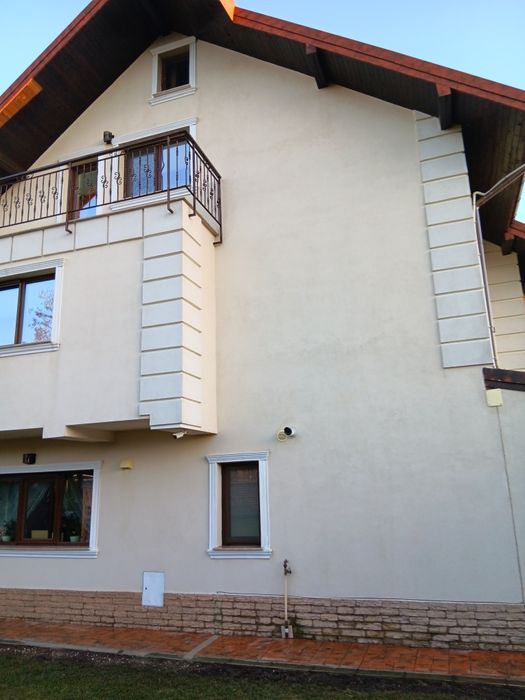 Curățare fațade clădiri