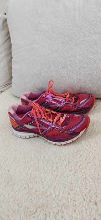 Brooks Ghost 9 n40