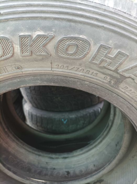 Шины VOKOHAMA 2 штуки