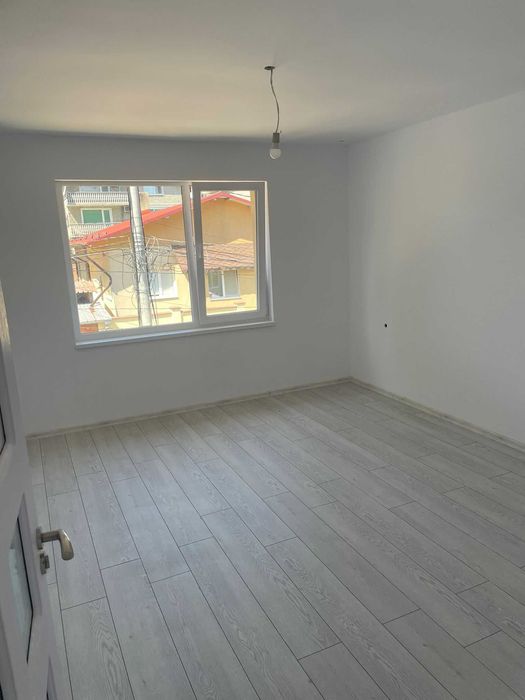 Продава се Етаж от къща в Добрич, Христо Ботев - 89 кв.м за 665 €/кв.м - Снимка #5