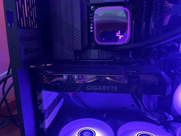 Placa video NVIDIA RTX 2060 6gb Gigabyte OC