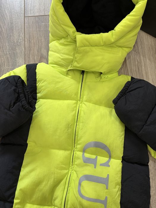 GUESS детски унисекс космонавт-ски гащеризон с качулка