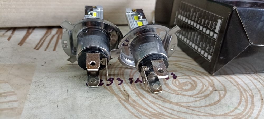 Лед крушки Н4 55-65