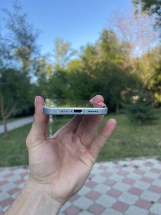 IPhone 15 128 GB (голубой)