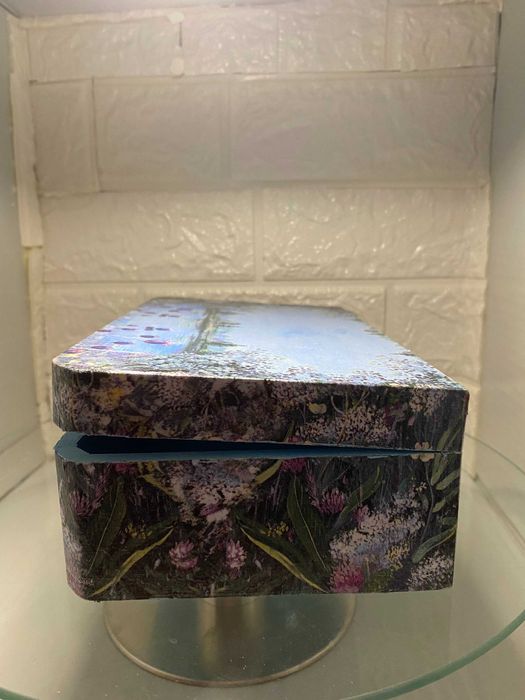 Дървена кутия за бижута