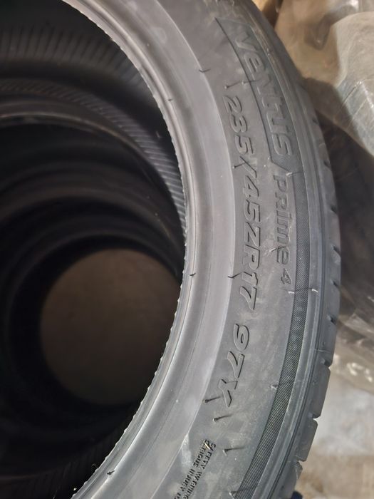 Anvelope de vara  235/45 R17