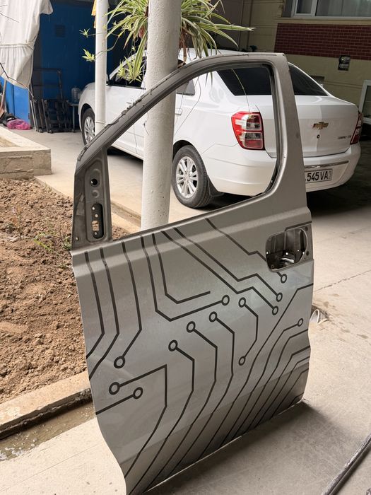 Правая дверь от Hyundai Grand Starex