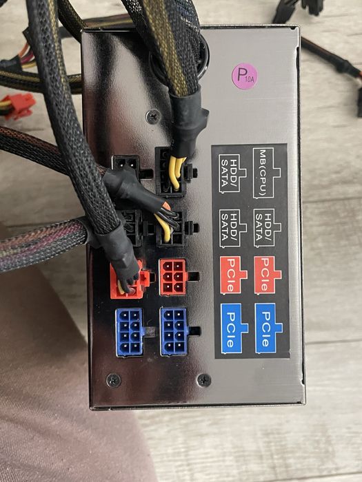 Блок питания Huntkey 900W