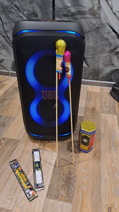 Колонка JBL 320 продам