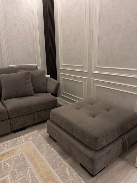 Продам диван с банкеткой