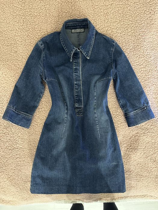 Дънкова рокля.