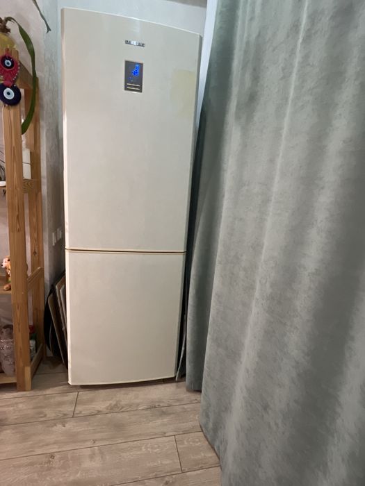 Холодильник Samsung б/у