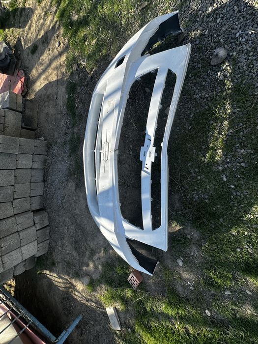 Передний бампер на Шевролет кобальт