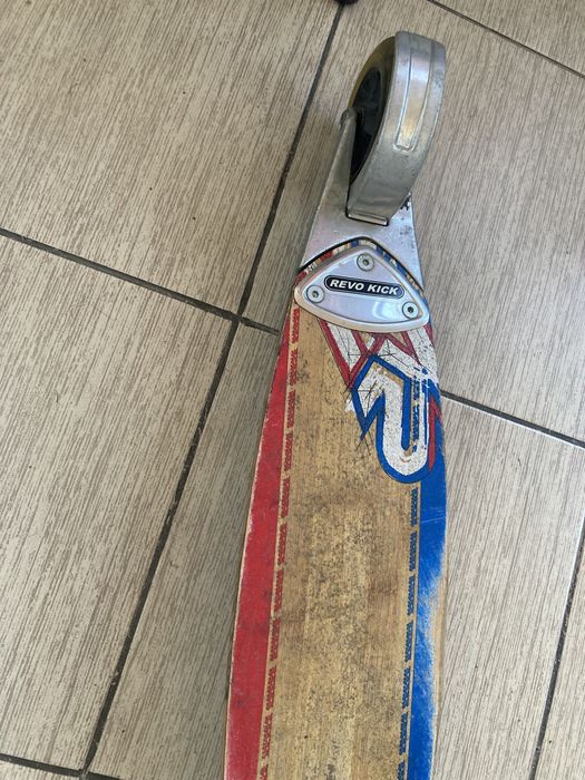 Revo Kickboard K2