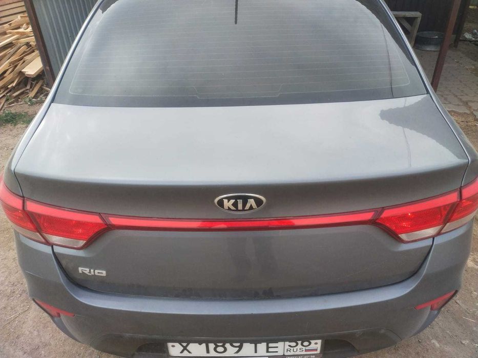 Продам машину kia Rio