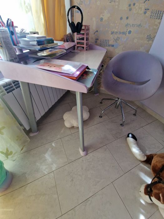 Детско легло,гардероби двукрилен и триклирен бюро и стол Чилек cilek