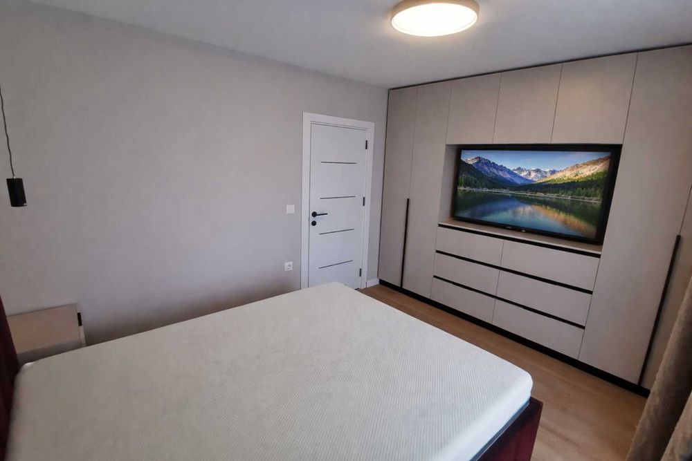 Дава се под наем Двустаен апартамент в Варна, Център - 60 кв.м за 498.27 € - Снимка #6