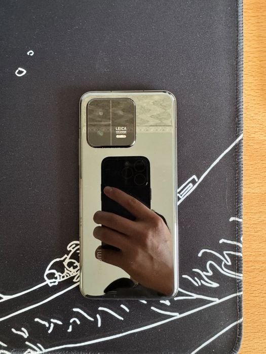 Продам Xiaomi 13