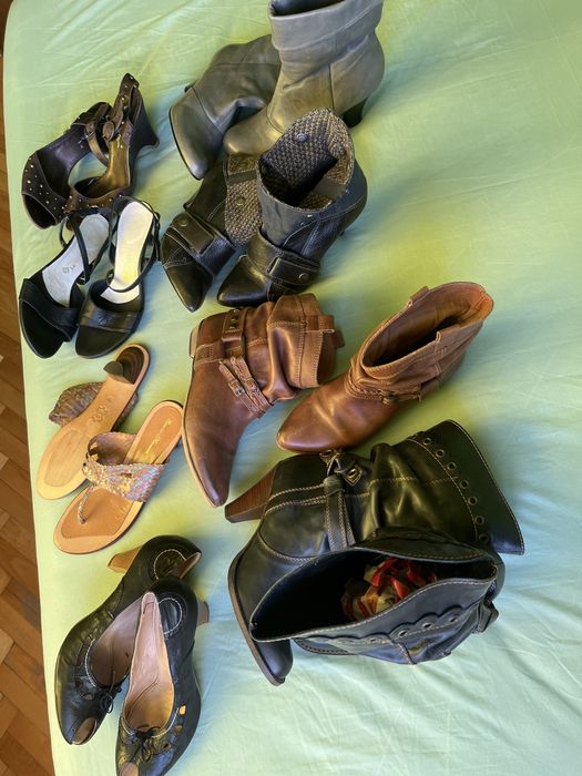 Продавам дамски обувки