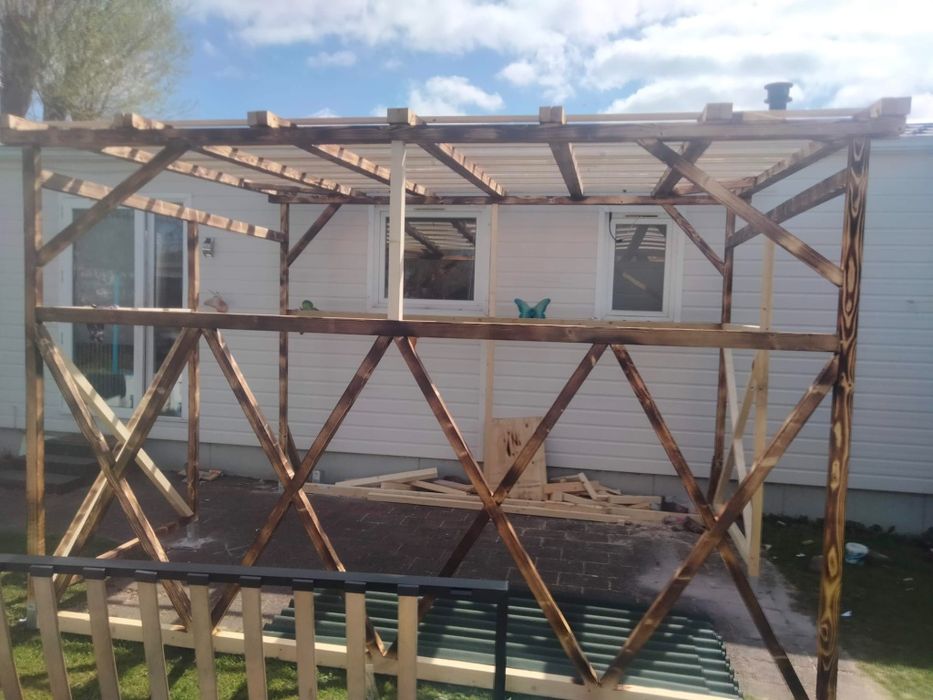 Къщи, метални и дървени конструкции, халета. Строителна дейност!