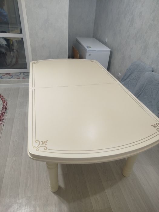 Стол сатылады...