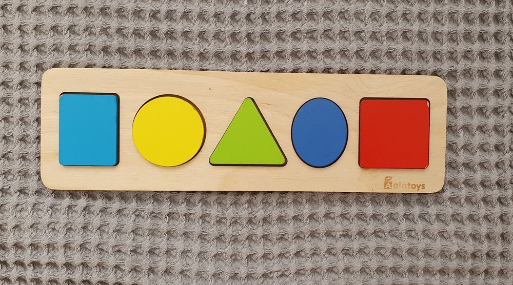 Детские развивающие игрушки