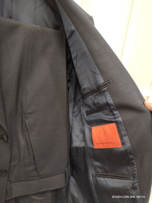 Kostyum shim italya brend