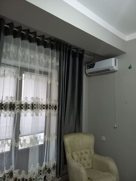 Срочно продаётся квартира без мебели.