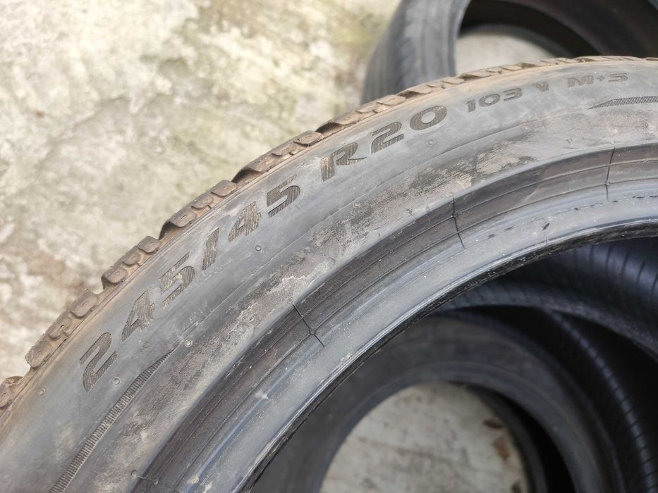 2бр Зимни гуми 245 45 20 - Pirelli