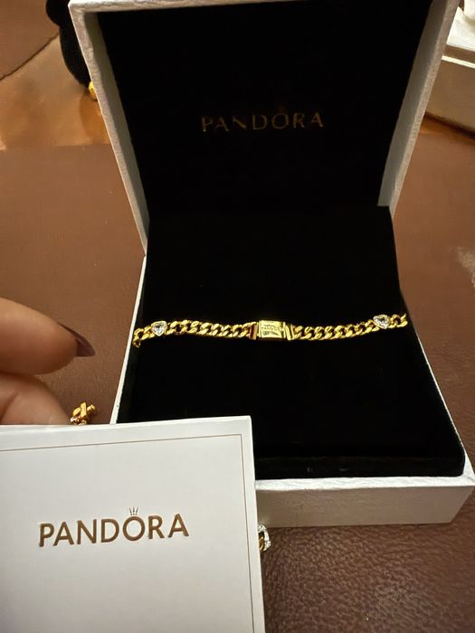 Pandora gold гривна