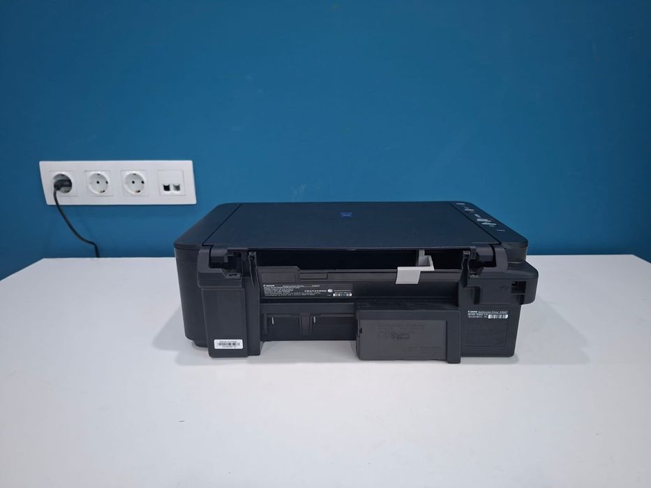 Цветной принтер Canon