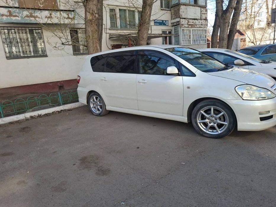 Продам летние шины с дисками