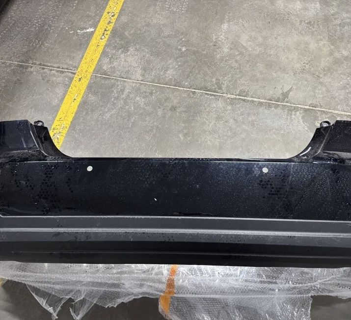 Продам бампер в сборе