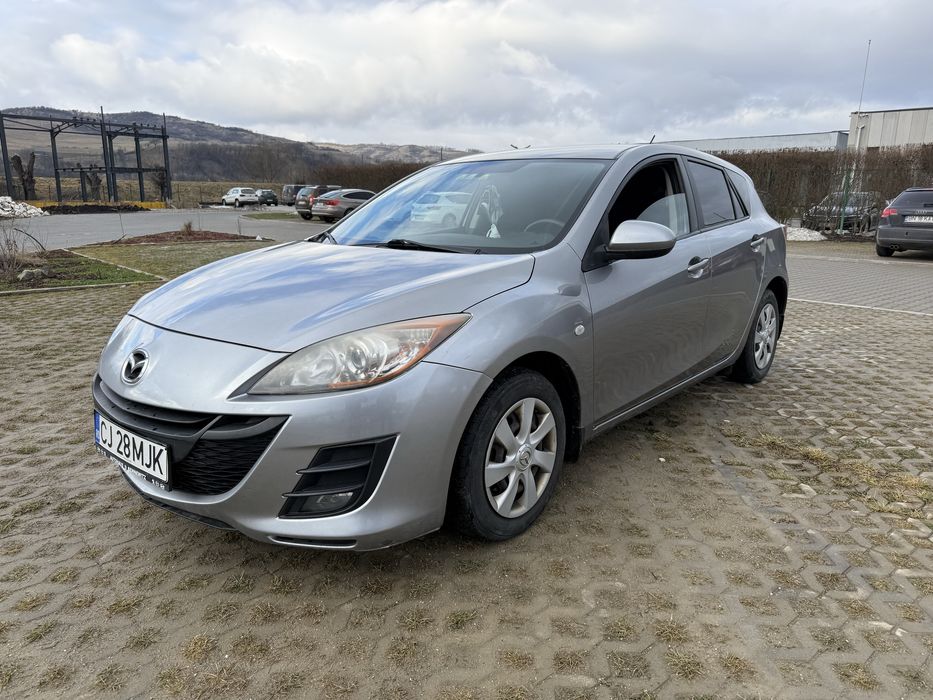 Mazda 3 /1.6 benzina an 2010  178800 km fiscal pe loc