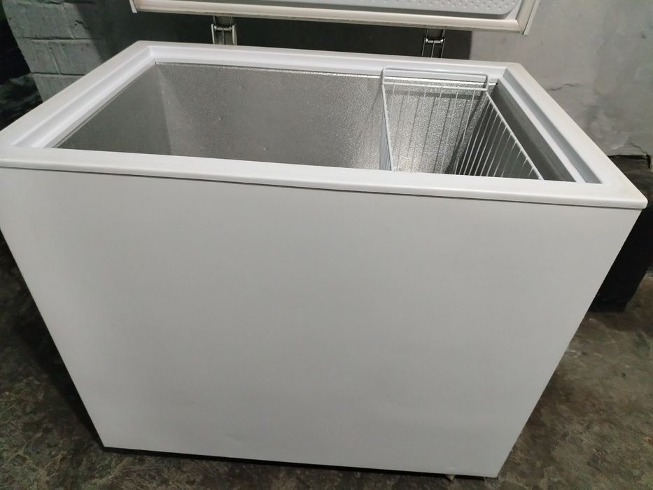 Продам Морозильник