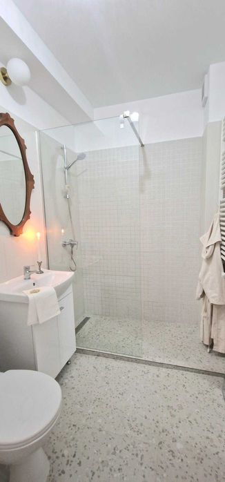 renovata in 2025, de inchiriat 250 euro