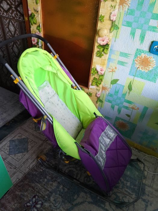 Продам санки детские