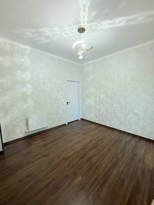 Buxoroda 1xona 2xonali qilingan uy arzon narxda sotiladi kod#132