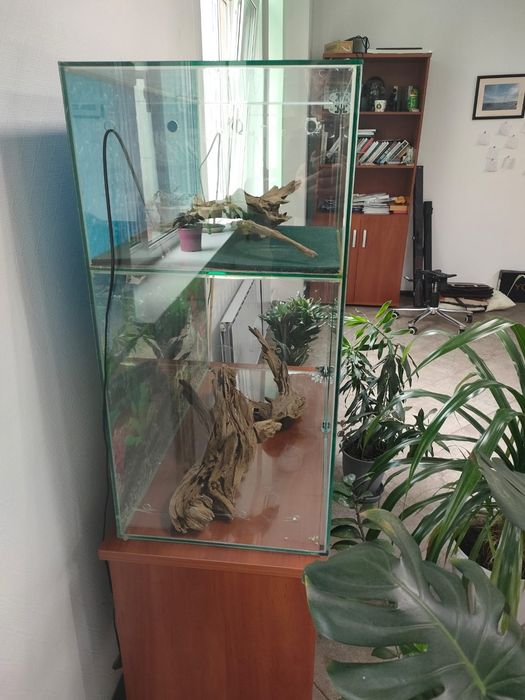 Продаётся террариум