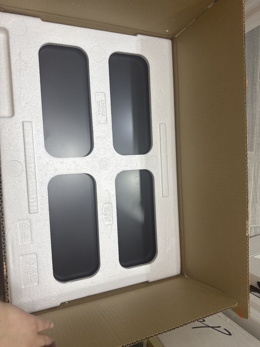 Samsung odyssey G4 27