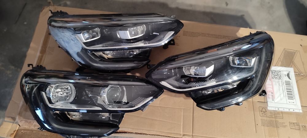 Far stânga și far dreapta Renault megane