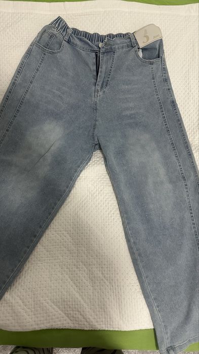 Продается джинсы