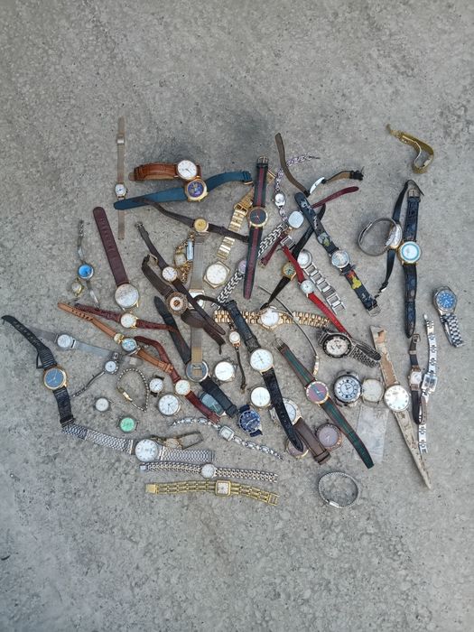 Vand ceasuri mai multe moteluri