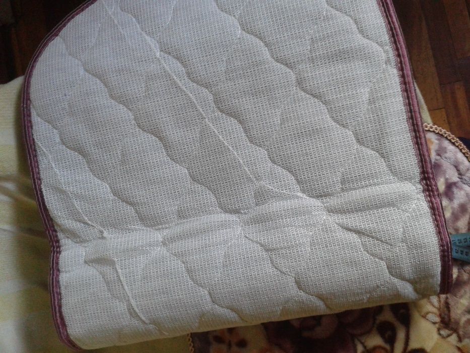 Сидушки для кухонного уголка. Дивана.