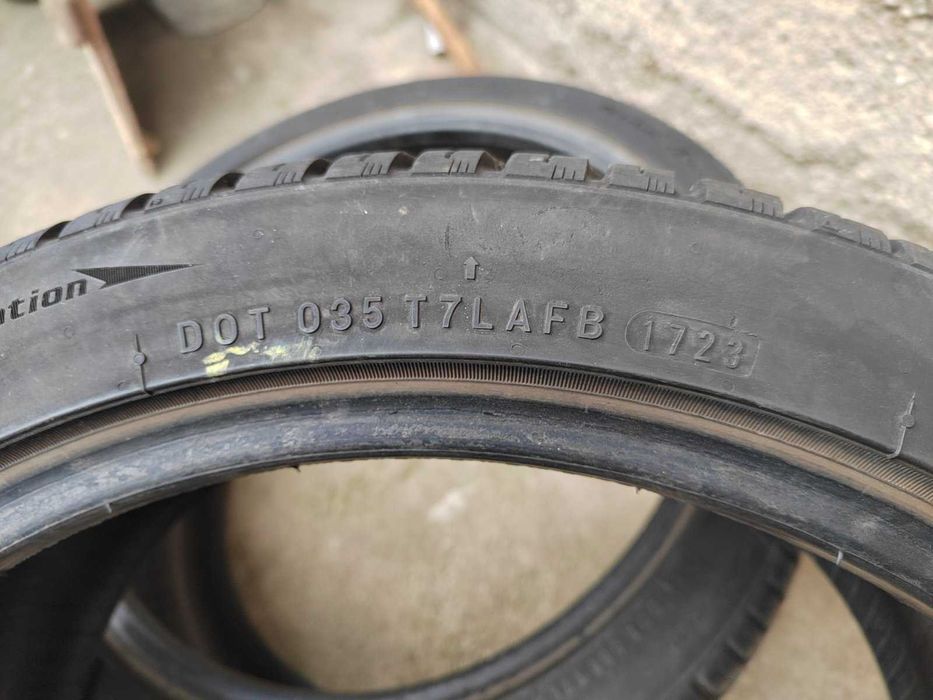 Все сезонни гуми 225/40 R18
