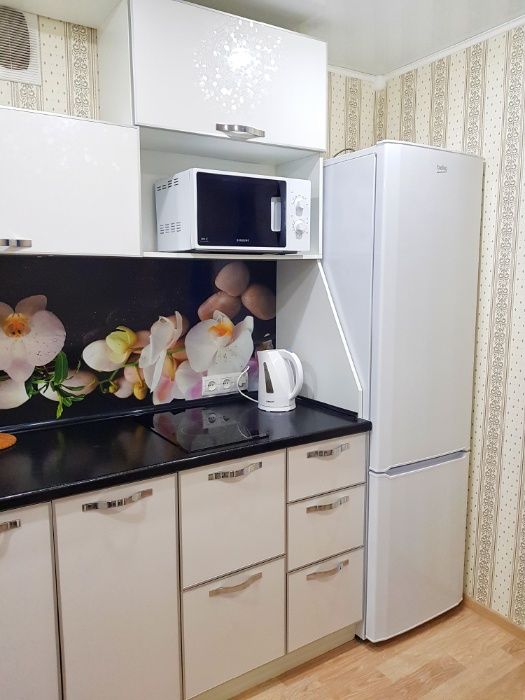 Естая 56 (Гор.сад, ЦУМ)