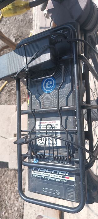 Bicicleta electrica asistata cu 9 viteze electric și 21 mecanice