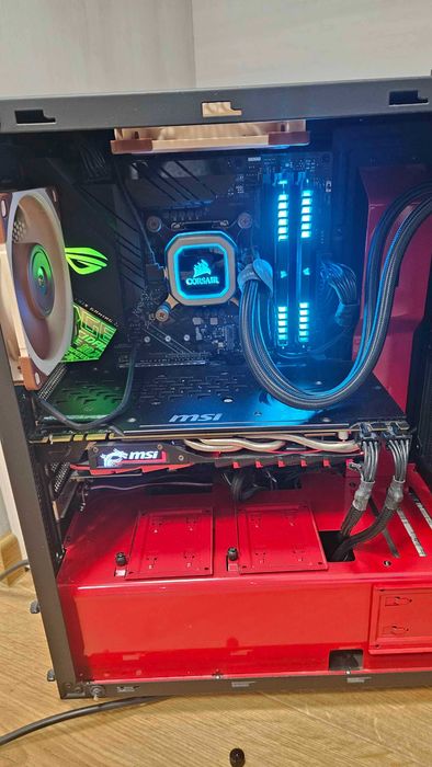 Компютър с Intel i7 9700K, GTX 1080, 16 GB Ram